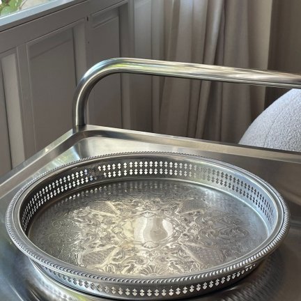 מגש כסף עתיק בעבודת יד