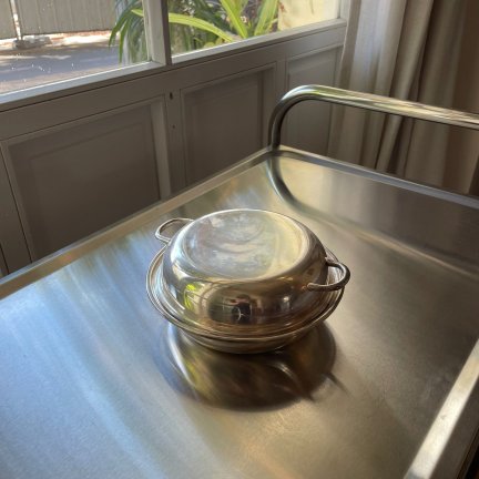 כלי הגשה מצופה כסף עם מכסה