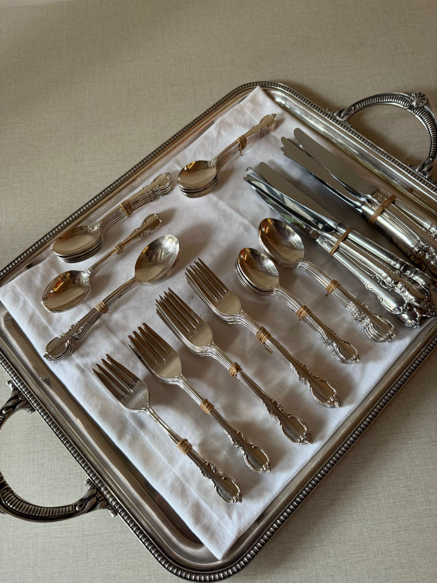 סט סכו"ם כסף מעוטר