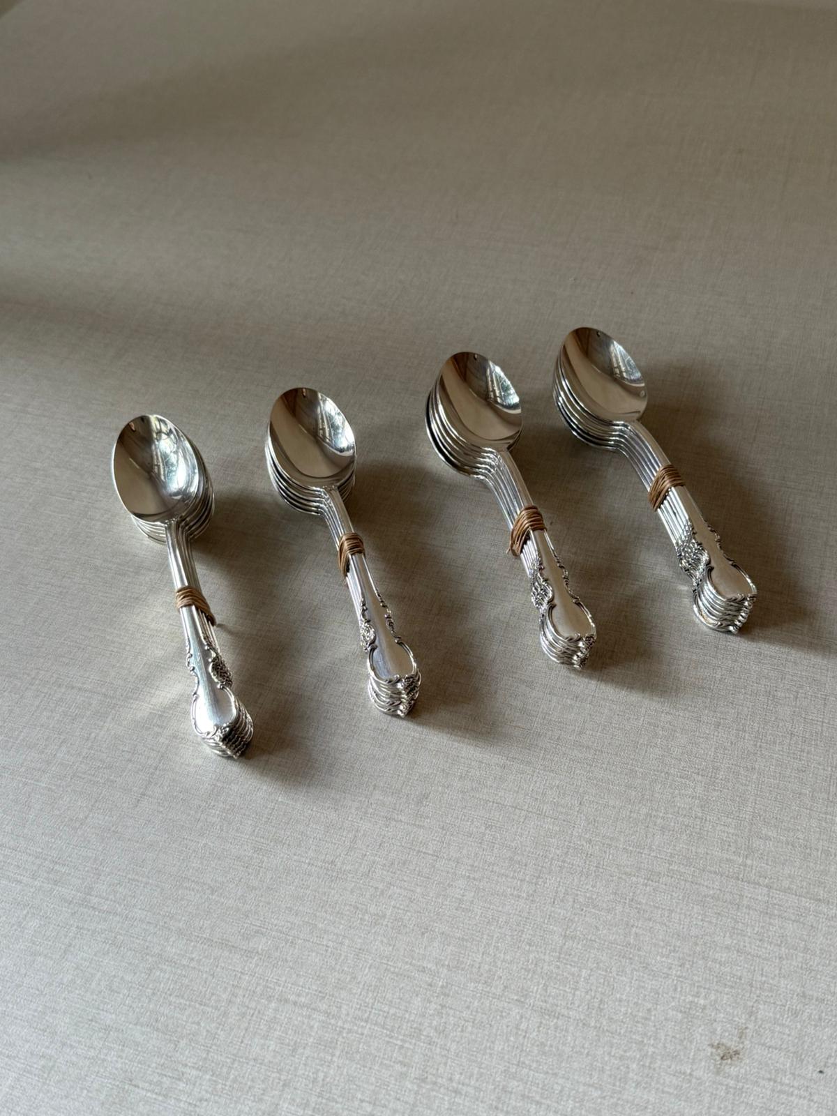 סט סכו"ם כסף מעוטר