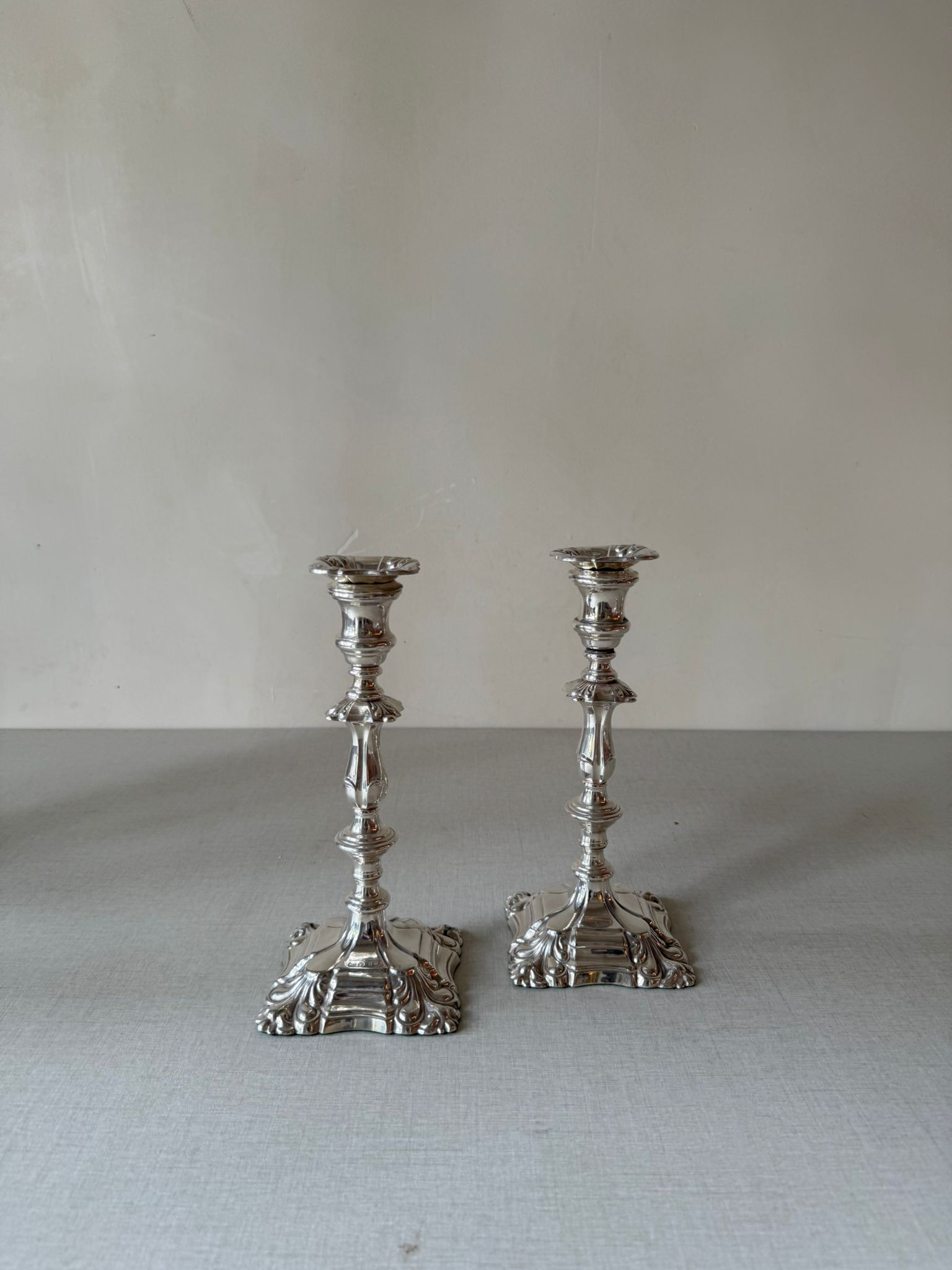 זוג פמוטים אנגלים עתיקים