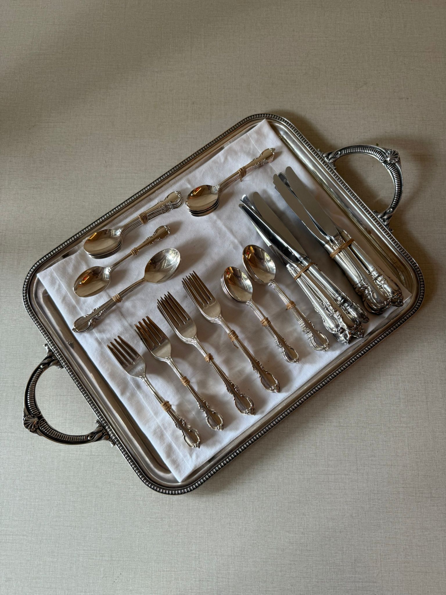 סט סכו"ם כסף מעוטר