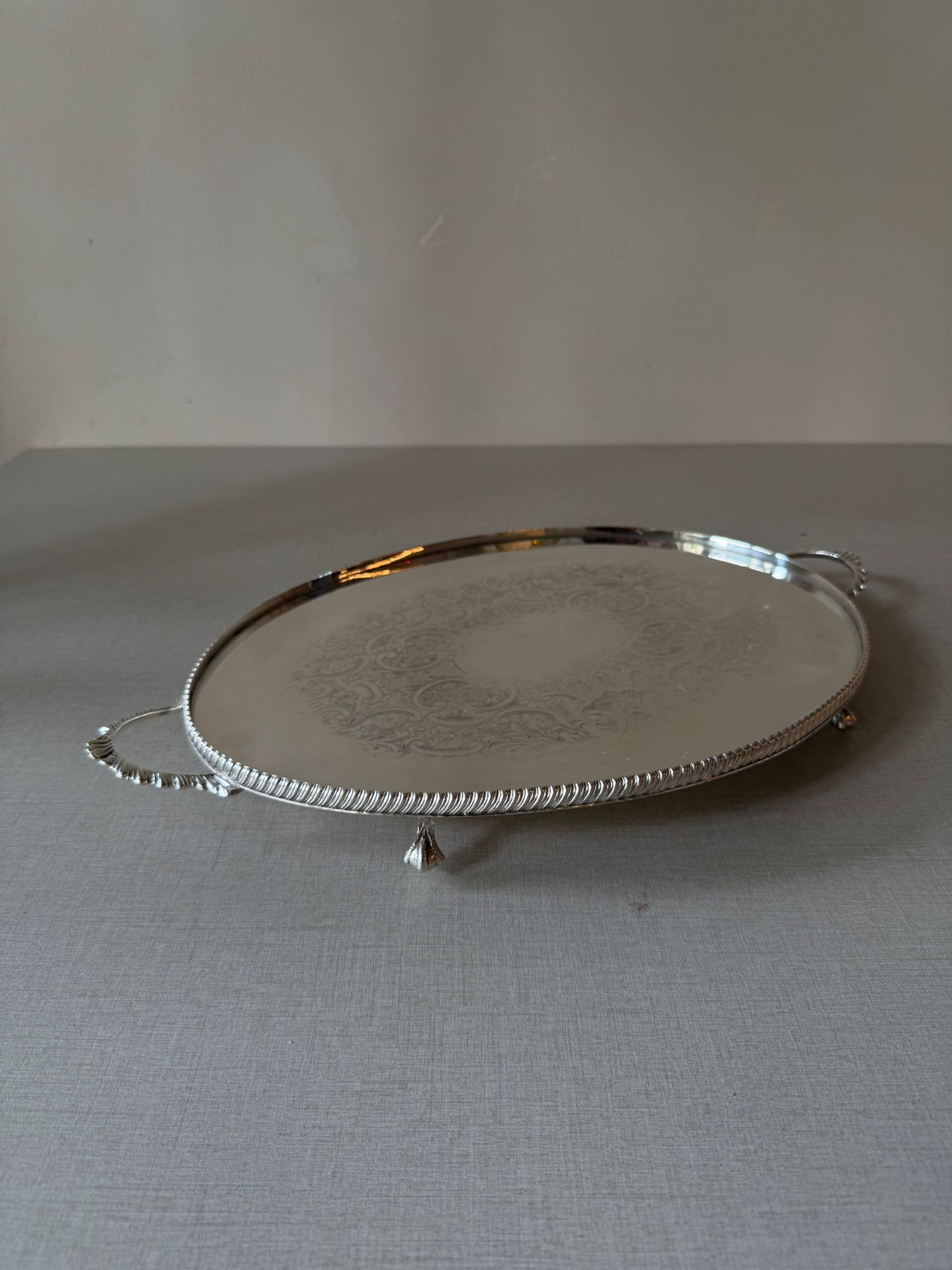 מגש הגשה אנגלי בסגנון Sheffield Plate